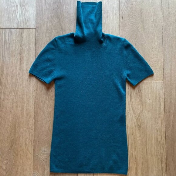 Gorgeous deep green Balenciaga cashmere turtleneck! NWOT XS Fr. 34